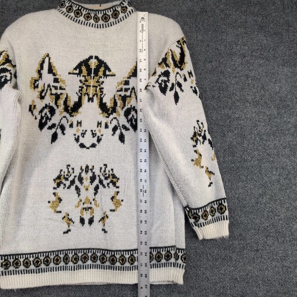 Bramble Lane Women's Pullover Sweater White Gold Medium Metallic Shoulder Pads - Picture 10 of 12